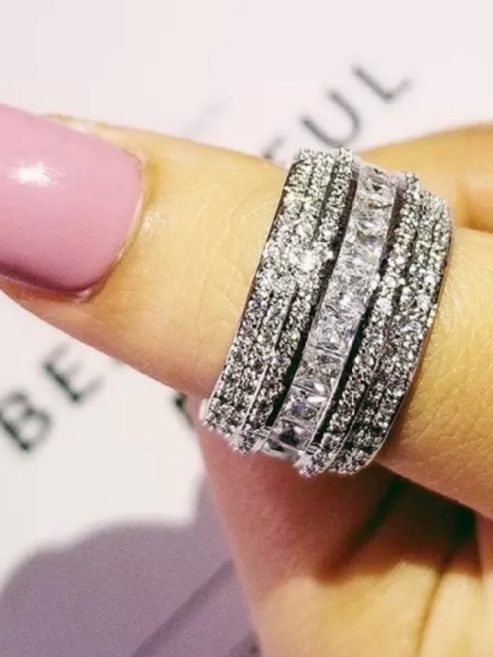 NEW 925 STERLING SILVER
BAND DIAMOND RING